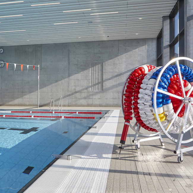 Weibel_3283_Schwimmleinen 2022 KW 38 _mit_faehnchen.jpg