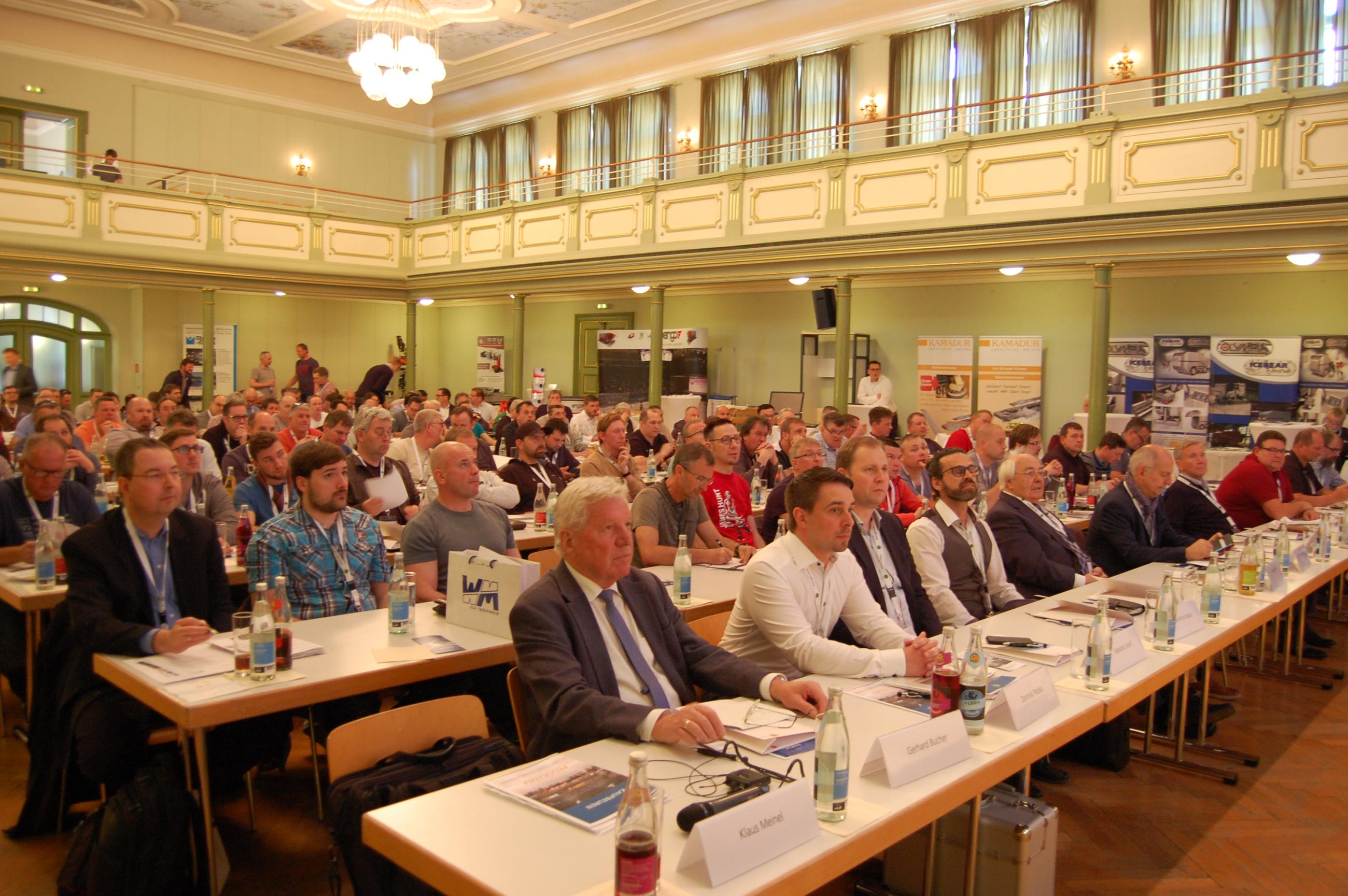 Kaufbeuren - Eismeisterschulung - Stadtsaal
