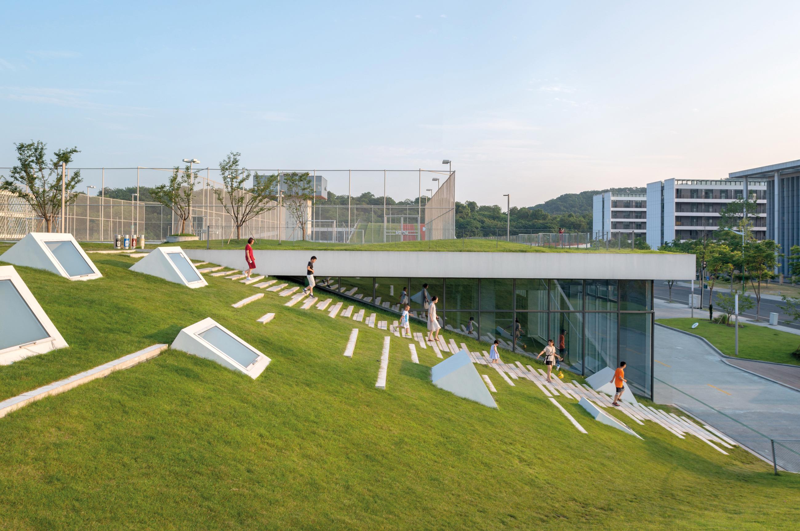 (Figure 11)(people can easily access the roof through the grass slope which would naturally attract people to rest and stopover).jpg