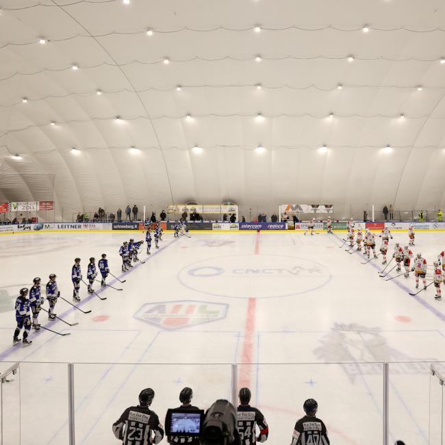 REALICE_sb 1 2022_hockey championship in the new airdome.jpg